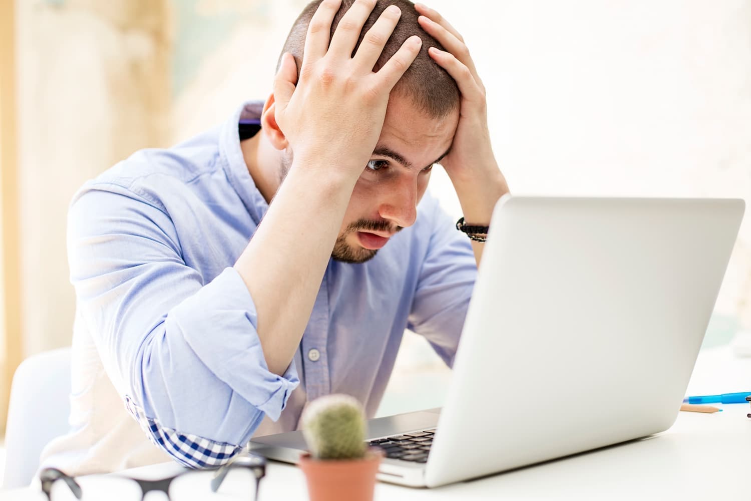Site offline: Evite perder vendas e proteja seu negócio digital